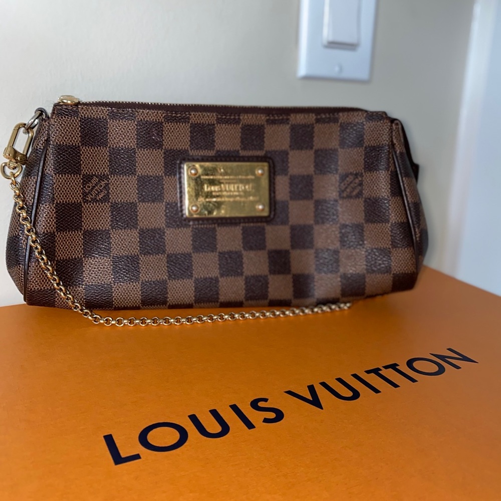 Louis Vuitton  Cross Body Bag, Brown